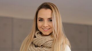 Wake Up Fuck Naked Girlfriend Teasing Sleeping Boyfriend