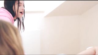 Two dirty birdies have their minds set on making a steamy threesome